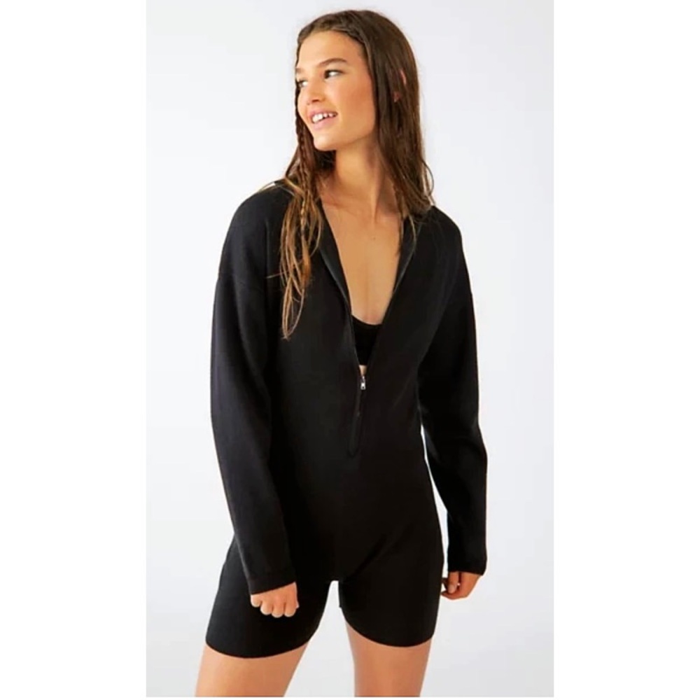 URBAN OUTFITTERS CAMBRIA ROMPER